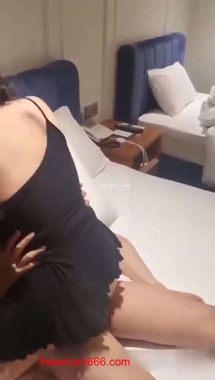 느끼는표정 개꿀임 ! 우아한 걸레의 지리는 쓰리썸